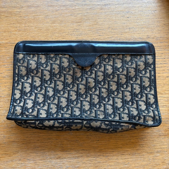 Dior clutch - Picture 1 of 4